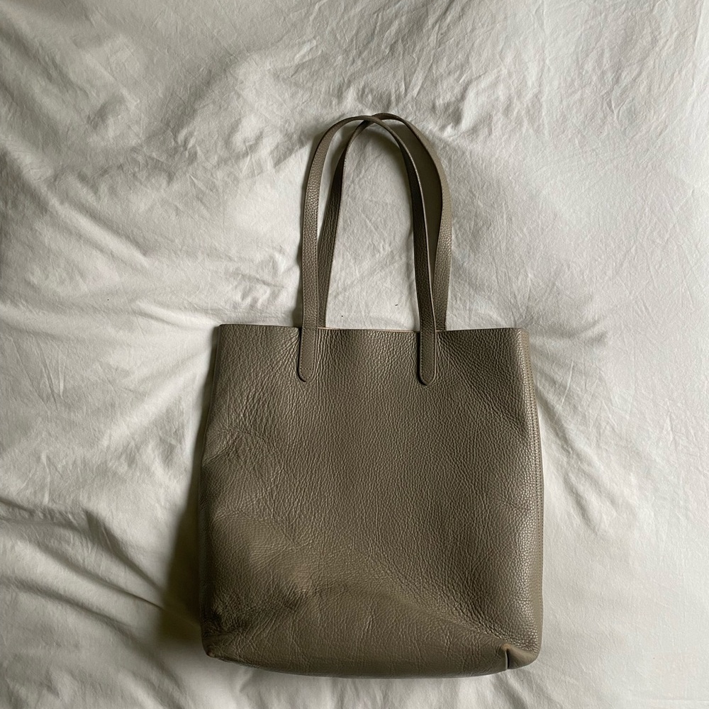 Cuyana Taupe / Gray Pebbled Leather Tote Bag